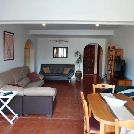 シャレー Lovely Cottageaurora With Wi-fi And Private-pool *